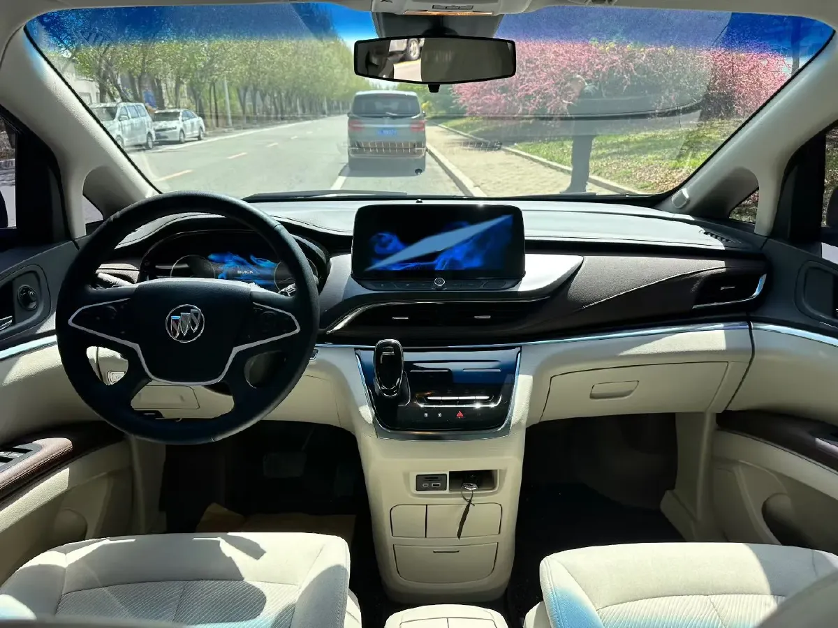 2023 Buick GL8 2.0T 237HP L4 9AT,autocango,china used car exporter,china ev exporter,chinese used car exporter,chinese used ev exporter