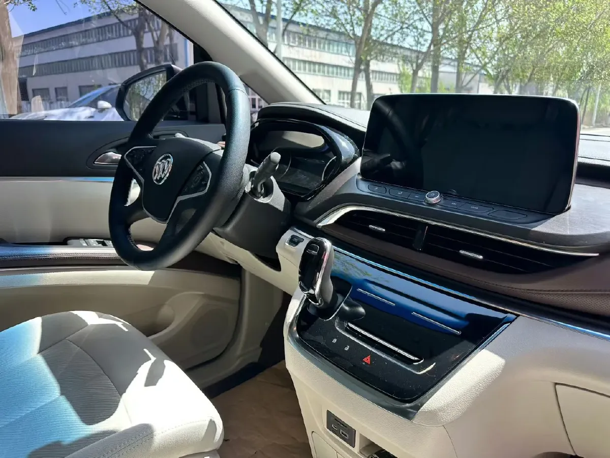 2023 Buick GL8 2.0T 237HP L4 9AT,autocango,china used car exporter,china ev exporter,chinese used car exporter,chinese used ev exporter