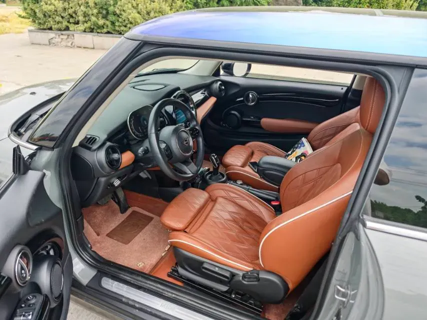 2023 MINI MINI 1.5T 136HP L3 7DCT,autocango,china used car exporter,china ev exporter,chinese used car exporter,chinese used ev exporter