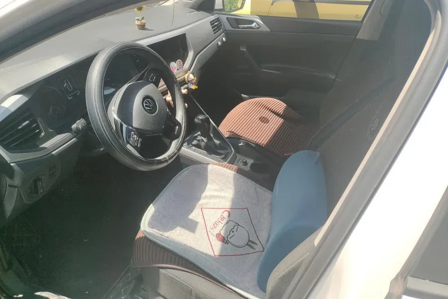 2022 Jetour X70 1.5T 156HP L4 6MT,autocango,china used car exporter,china ev exporter,chinese used car exporter,chinese used ev exporter