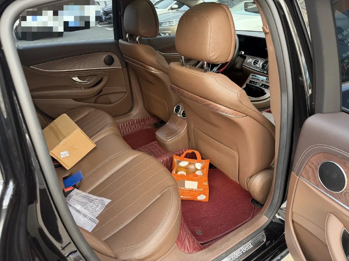 2022 Mercedes-Benz E Class 2.0T 197HP L4 9AT,autocango,china used car exporter,china ev exporter,chinese used car exporter,chinese used ev exporter
