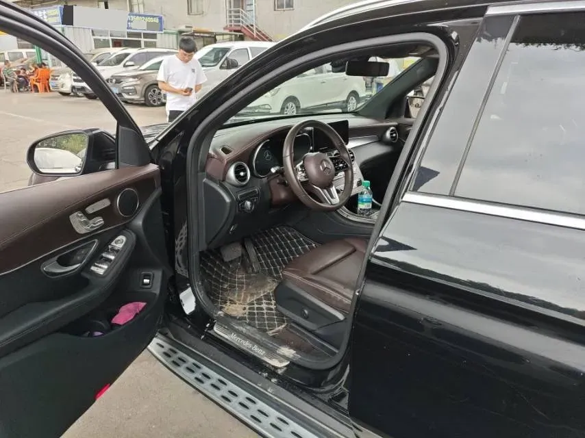 2022 Mercedes-Benz GLC Class 2.0T 258HP L4 9AT,autocango,china used car exporter,china ev exporter,chinese used car exporter,chinese used ev exporter