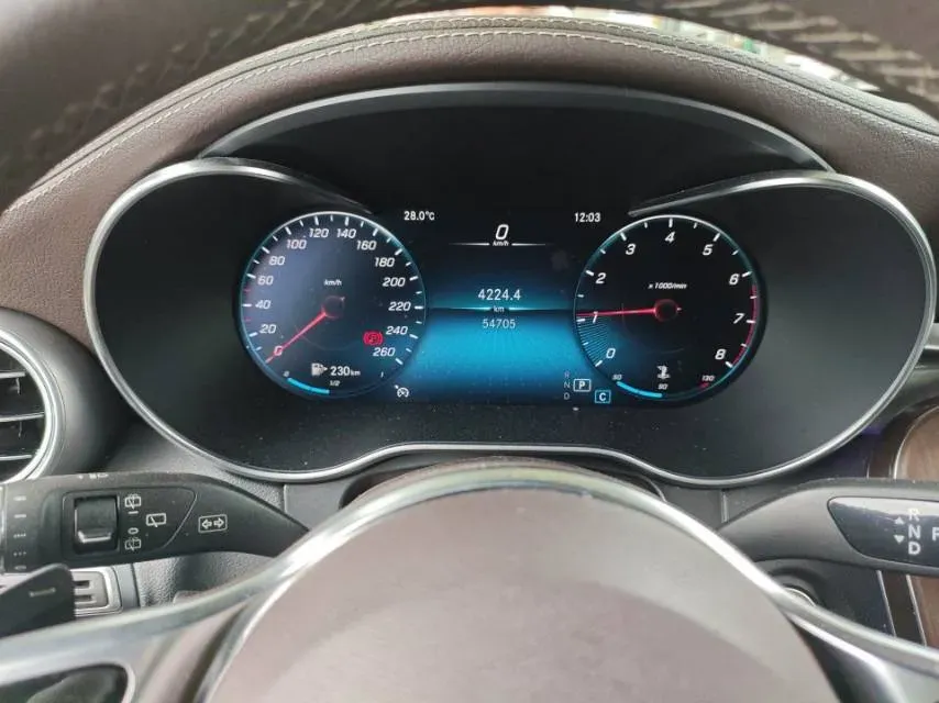 2022 Mercedes-Benz GLC Class 2.0T 258HP L4 9AT,autocango,china used car exporter,china ev exporter,chinese used car exporter,chinese used ev exporter
