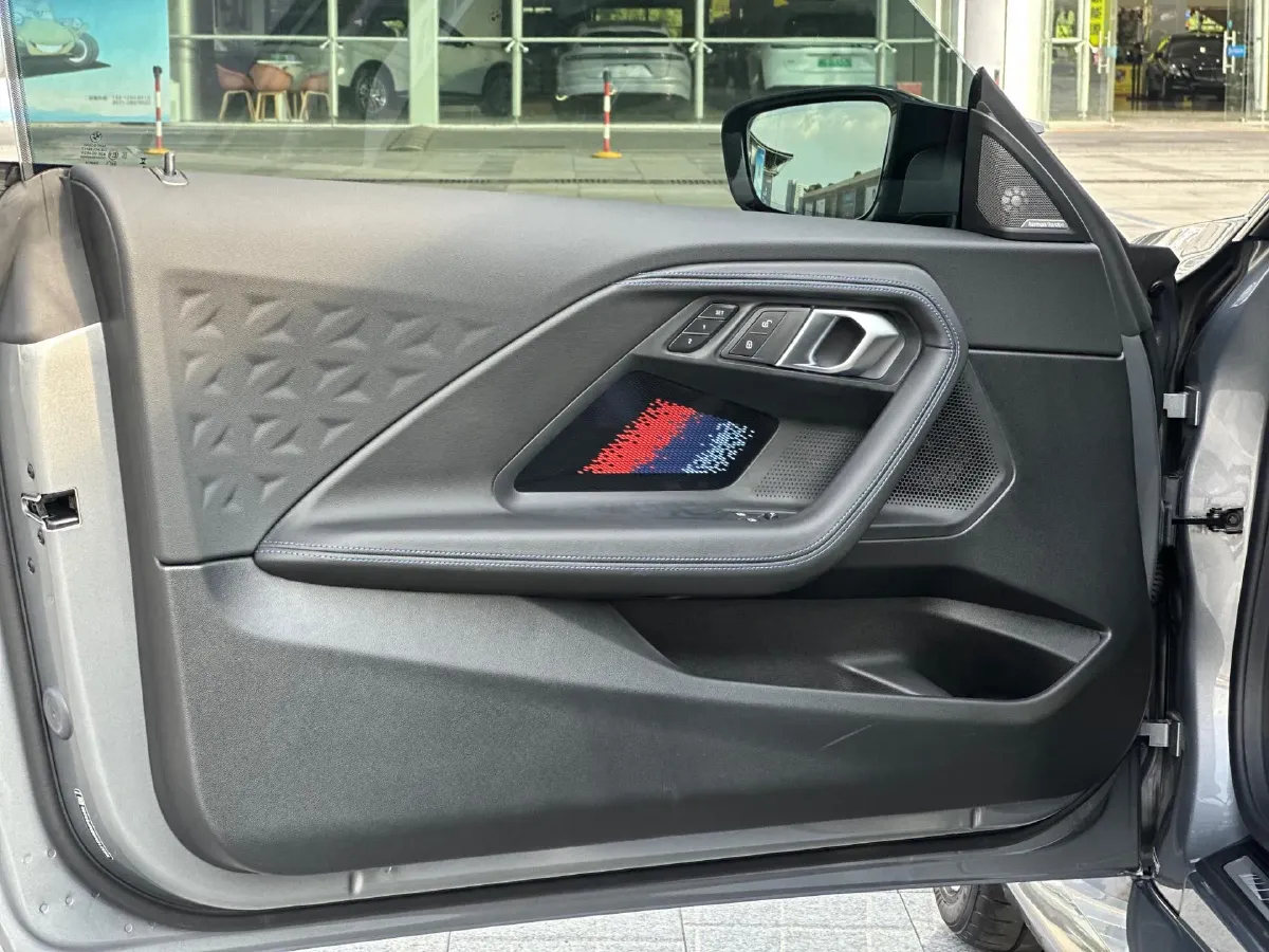 2024 BMW M2 3.0T 480HP L6 8AT,autocango,china used car exporter,china ev exporter,chinese used car exporter,chinese used ev exporter