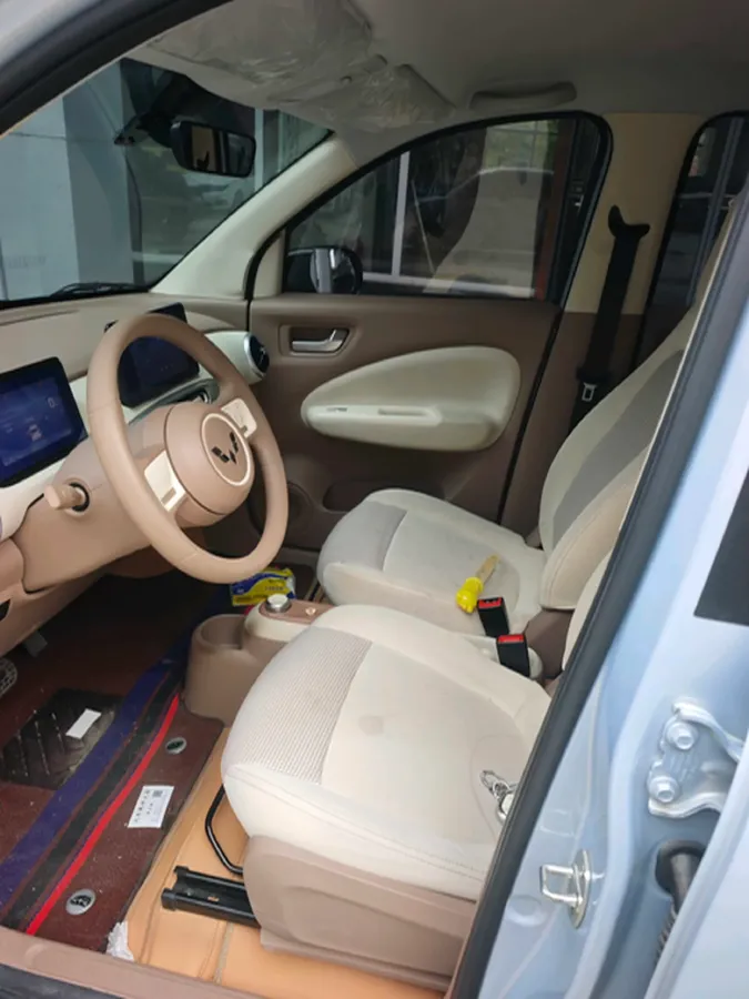 2025 WuLing HongGuang MINI EV BEV 16.2KWH,autocango,china used car exporter,china ev exporter,chinese used car exporter,chinese used ev exporter