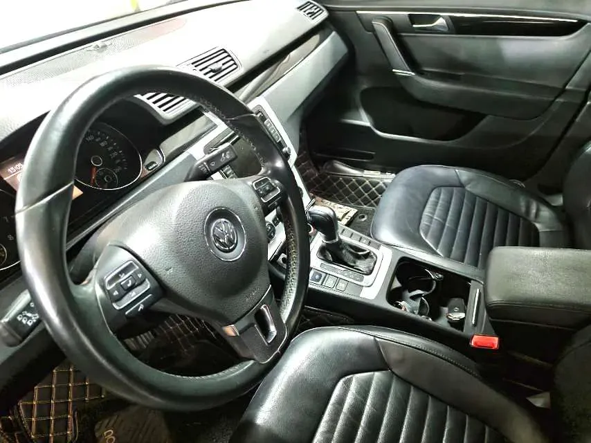 2019 Volkswagen Magotan 2.0T 186HP L4 7DCT,autocango,china used car exporter,china ev exporter,chinese used car exporter,chinese used ev exporter