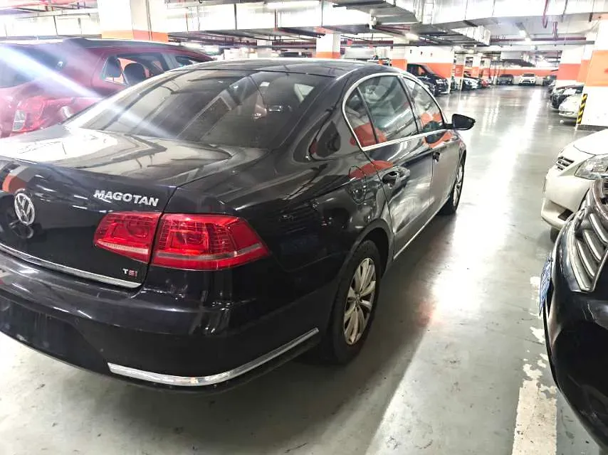 2019 Volkswagen Magotan 2.0T 186HP L4 7DCT,autocango,china used car exporter,china ev exporter,chinese used car exporter,chinese used ev exporter
