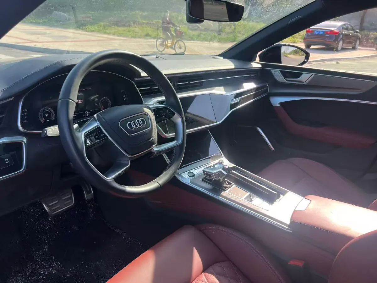 2024 Audi A7L 2.0T 245HP L4 7DCT,autocango,china used car exporter,china ev exporter,chinese used car exporter,chinese used ev exporter