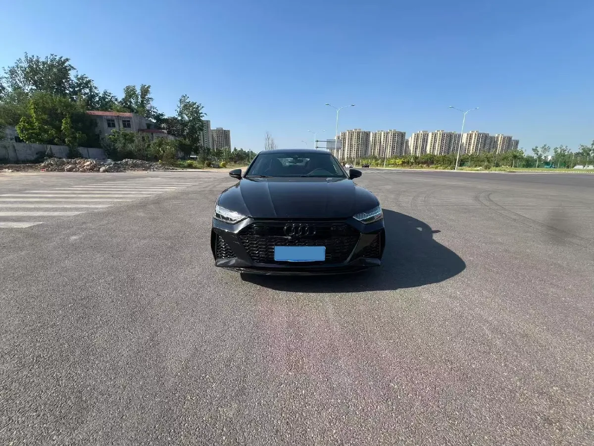2024 Audi A7L 2.0T 245HP L4 7DCT,autocango,china used car exporter,china ev exporter,chinese used car exporter,chinese used ev exporter