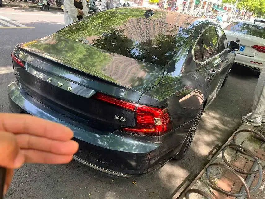 2024 Volvo S90 2.0T 250HP L4 8AT,autocango,china used car exporter,china ev exporter,chinese used car exporter,chinese used ev exporter