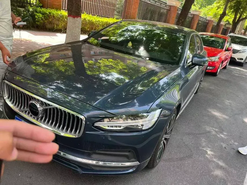 2024 Volvo S90 2.0T 250HP L4 8AT,autocango,china used car exporter,china ev exporter,chinese used car exporter,chinese used ev exporter