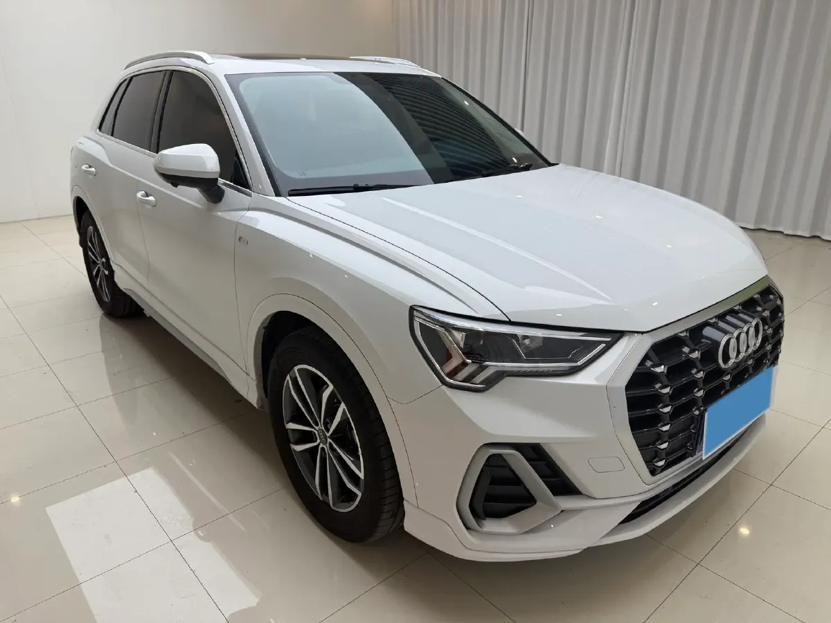 2023 Audi Q3 1.4T 150HP L4 7DCT,autocango,china used car exporter,china ev exporter,chinese used car exporter,chinese used ev exporter