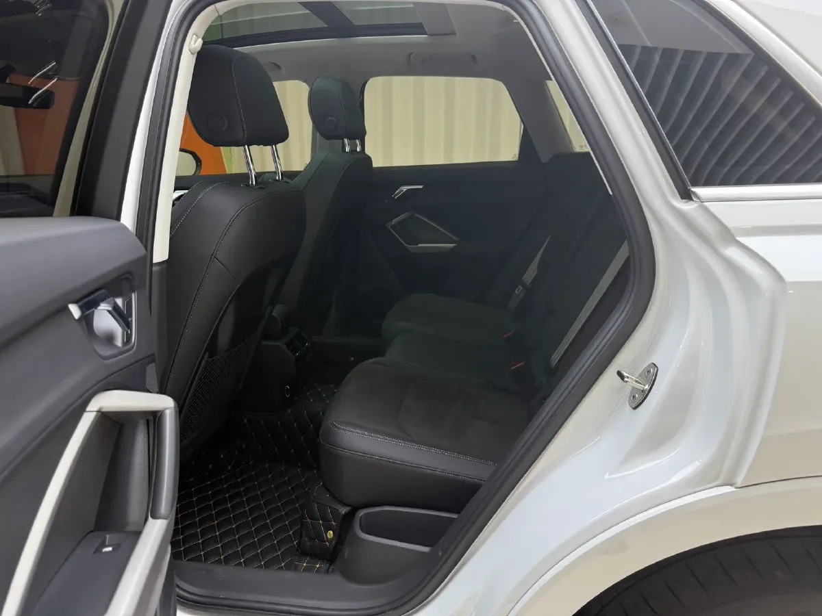 2023 Audi Q3 1.4T 150HP L4 7DCT,autocango,china used car exporter,china ev exporter,chinese used car exporter,chinese used ev exporter