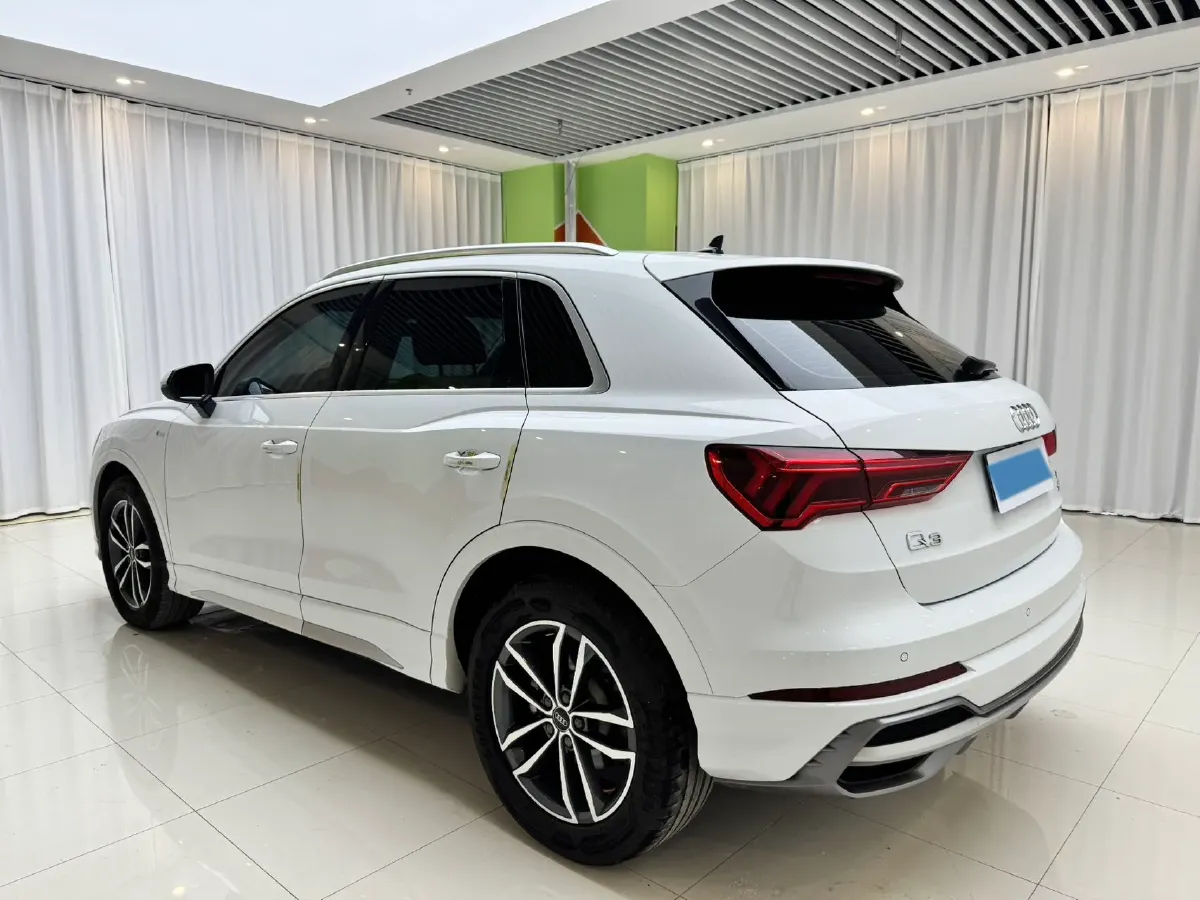 2023 Audi Q3 1.4T 150HP L4 7DCT,autocango,china used car exporter,china ev exporter,chinese used car exporter,chinese used ev exporter