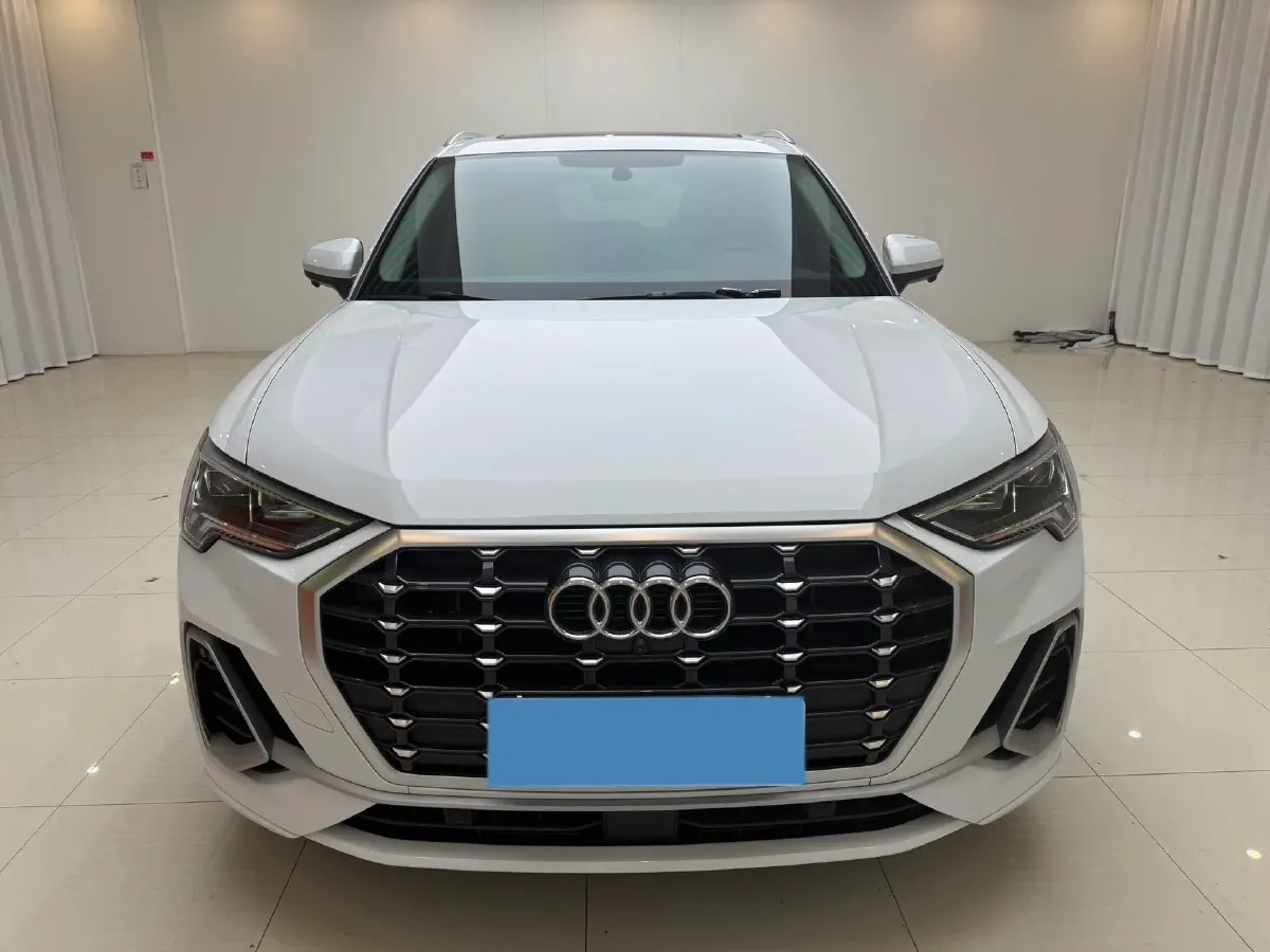2023 Audi Q3 1.4T 150HP L4 7DCT,autocango,china used car exporter,china ev exporter,chinese used car exporter,chinese used ev exporter