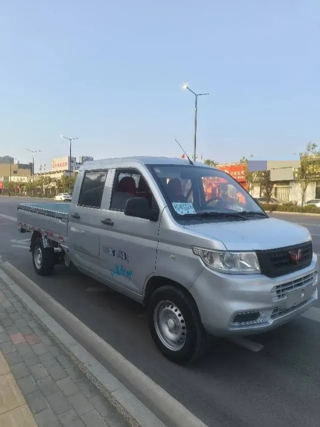 2019 WuLing RongGuang New Truck 1.8L 125HP L4 5MT,autocango,china used car exporter,china ev exporter,chinese used car exporter,chinese used ev exporter