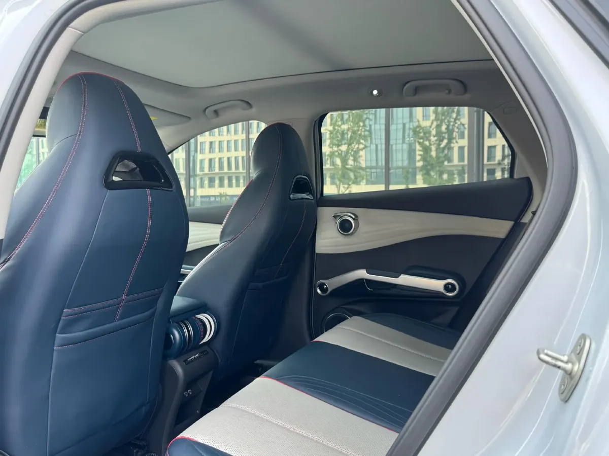 2022 Roewe RX5 MAX 1.5T 181HP L4 6AT,autocango,china used car exporter,china ev exporter,chinese used car exporter,chinese used ev exporter