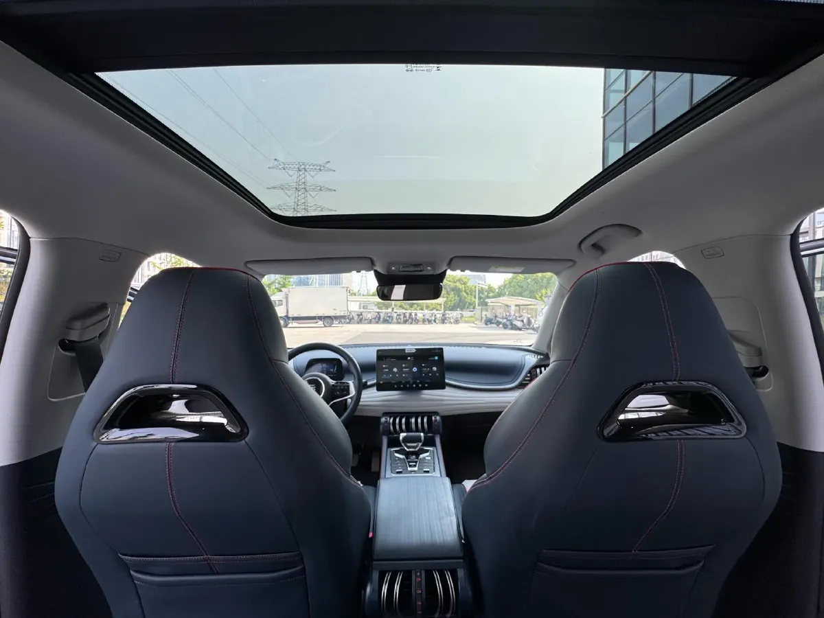 2022 Roewe RX5 MAX 1.5T 181HP L4 6AT,autocango,china used car exporter,china ev exporter,chinese used car exporter,chinese used ev exporter