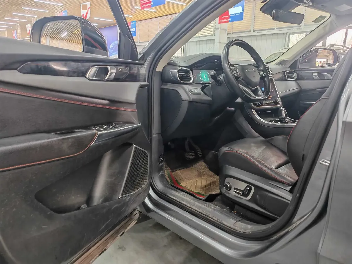 2019 Beijing BJ40 2.0T 218HP L4 6AT,autocango,china used car exporter,china ev exporter,chinese used car exporter,chinese used ev exporter