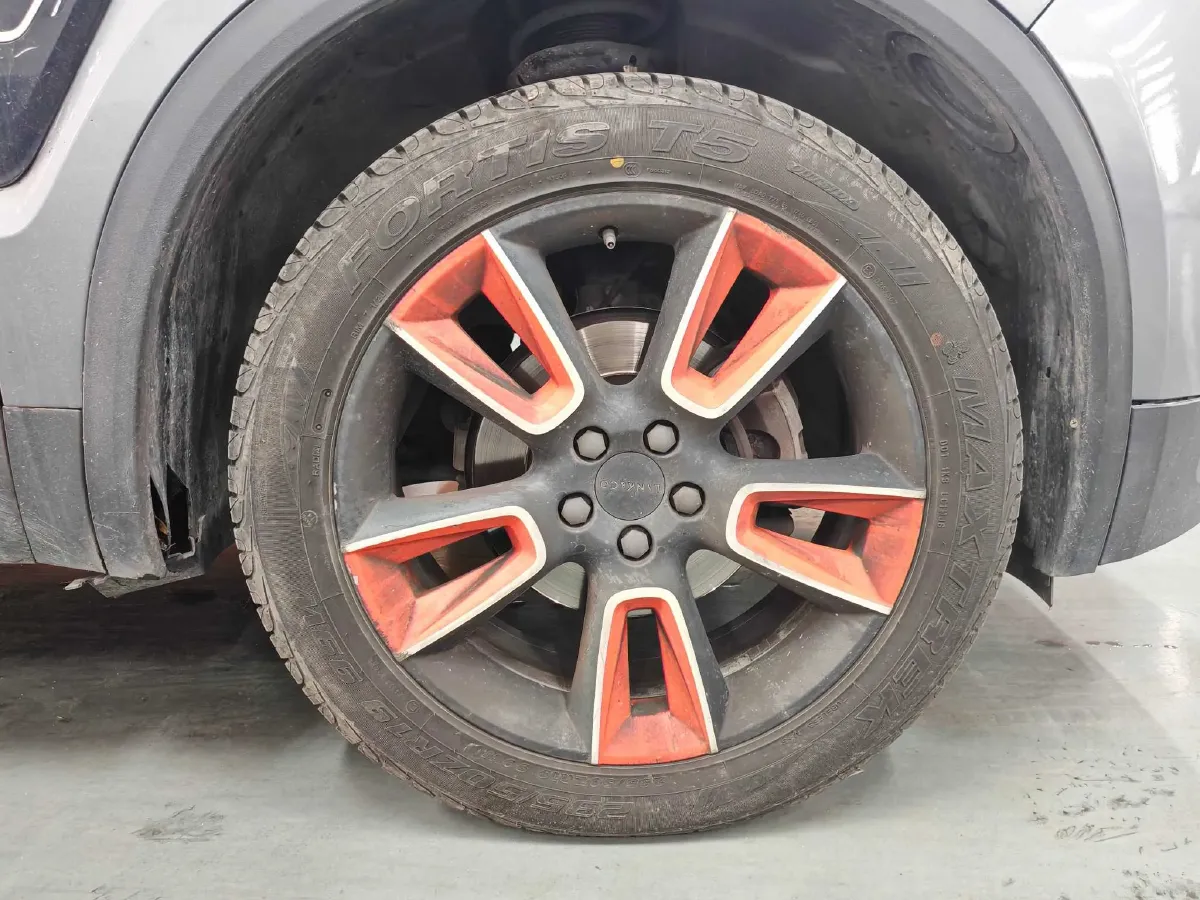 2019 Beijing BJ40 2.0T 218HP L4 6AT,autocango,china used car exporter,china ev exporter,chinese used car exporter,chinese used ev exporter