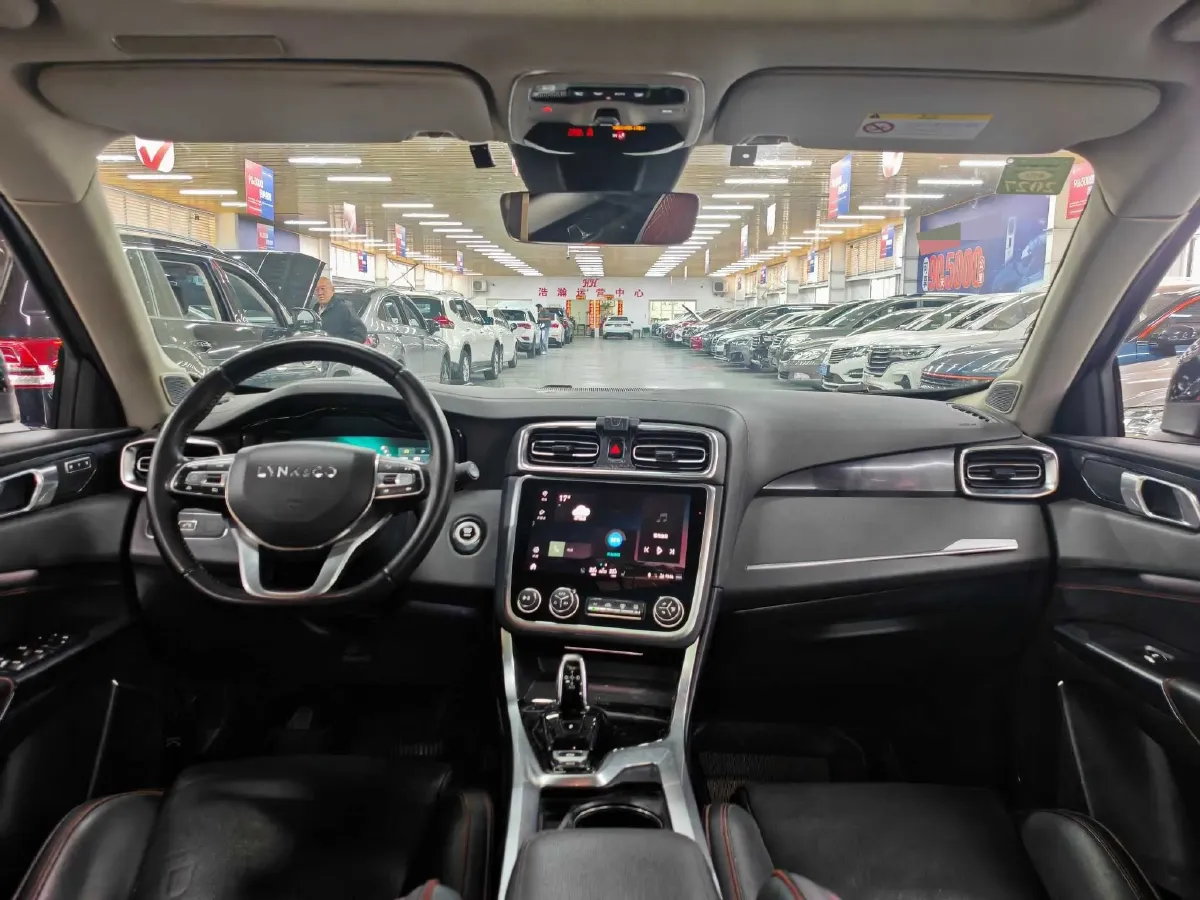 2019 Beijing BJ40 2.0T 218HP L4 6AT,autocango,china used car exporter,china ev exporter,chinese used car exporter,chinese used ev exporter