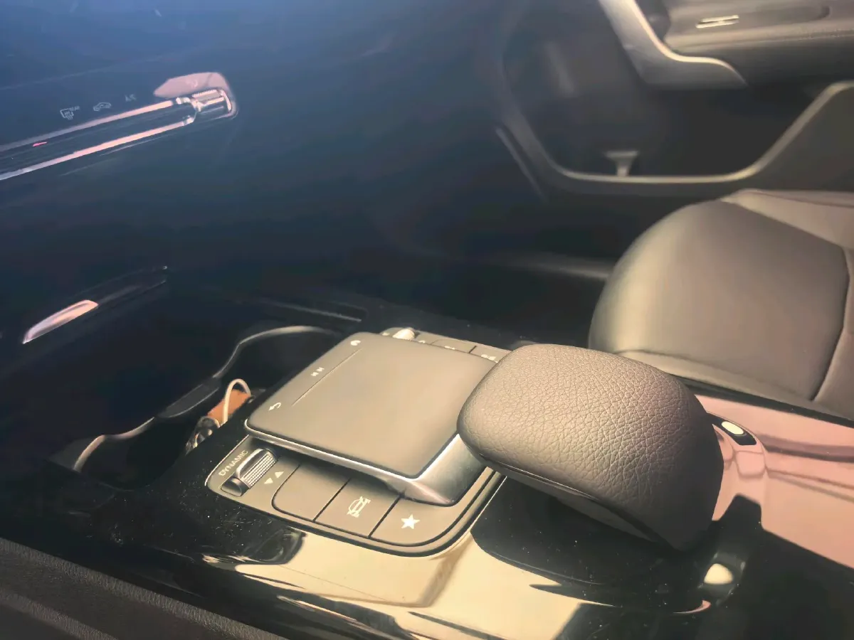 2023 Mercedes-Benz A Class 1.3T 136HP L4 7DCT,autocango,china used car exporter,china ev exporter,chinese used car exporter,chinese used ev exporter