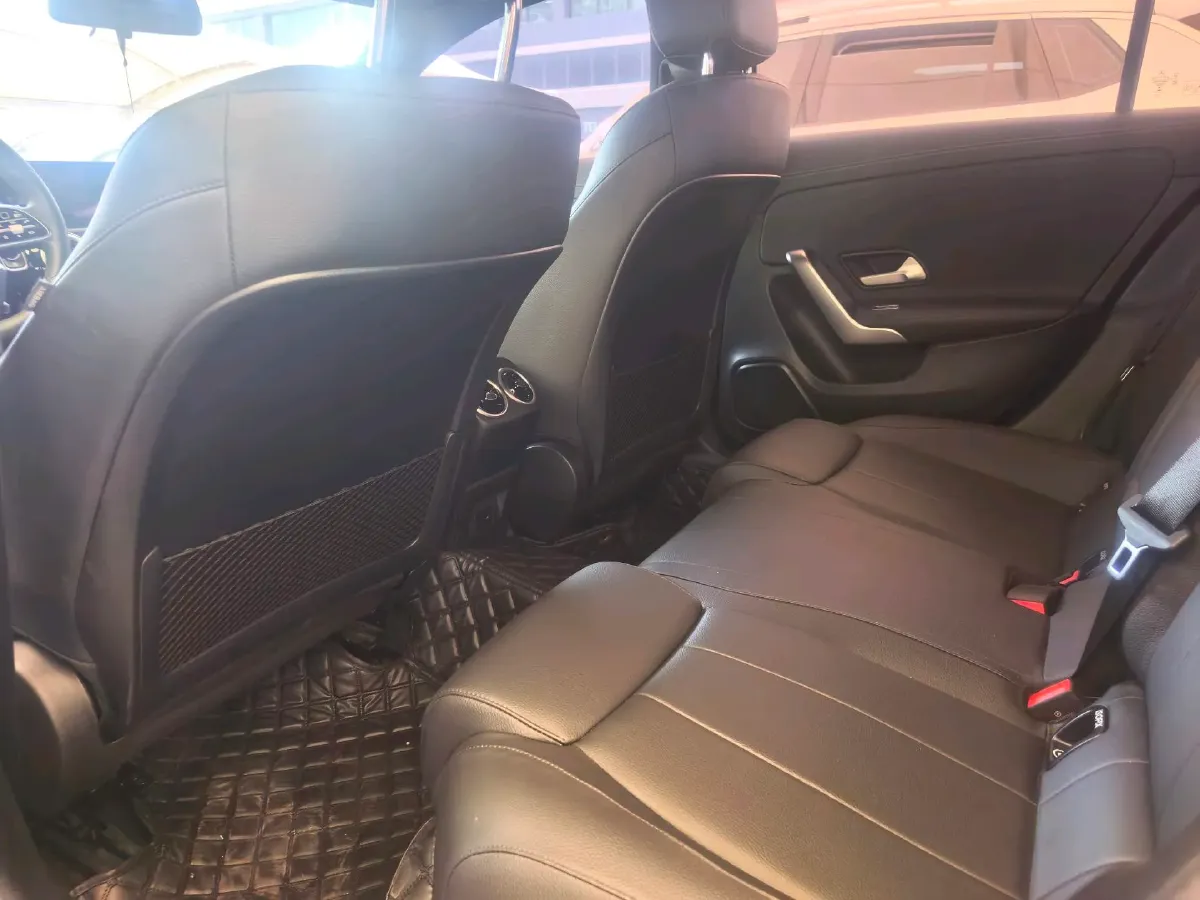 2023 Mercedes-Benz A Class 1.3T 136HP L4 7DCT,autocango,china used car exporter,china ev exporter,chinese used car exporter,chinese used ev exporter