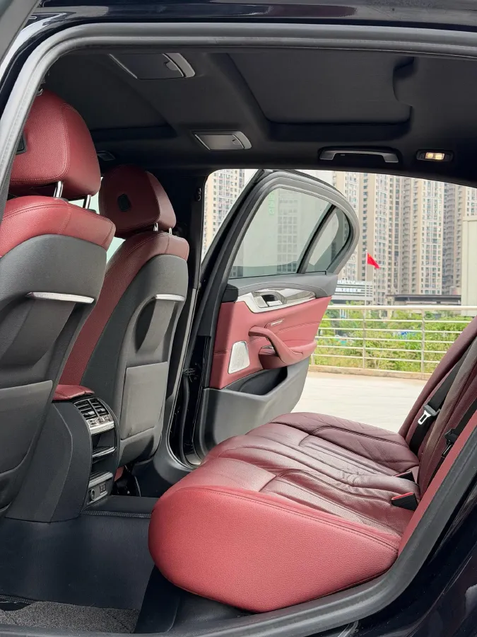 2020 BMW 5 Series 2.0T 252HP L4 8AT,autocango,china used car exporter,china ev exporter,chinese used car exporter,chinese used ev exporter