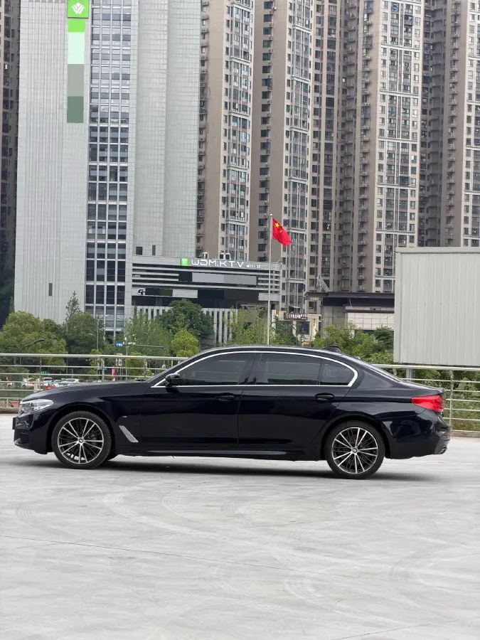 2020 BMW 5 Series 2.0T 252HP L4 8AT,autocango,china used car exporter,china ev exporter,chinese used car exporter,chinese used ev exporter