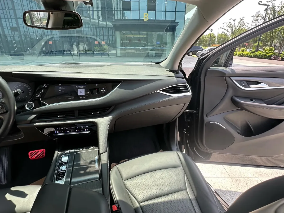 2022 Buick Enclave 2.0T 237HP L4 9AT,autocango,china used car exporter,china ev exporter,chinese used car exporter,chinese used ev exporter