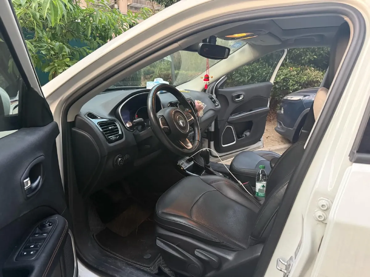2019 Jeep Compass 1.3T 173HP L4 7DCT,autocango,china used car exporter,china ev exporter,chinese used car exporter,chinese used ev exporter