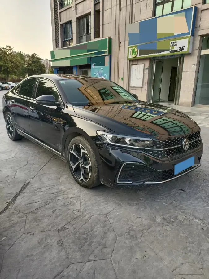 2024 Volkswagen Passat 2.0T 186HP L4 7DCT,autocango,china used car exporter,china ev exporter,chinese used car exporter,chinese used ev exporter