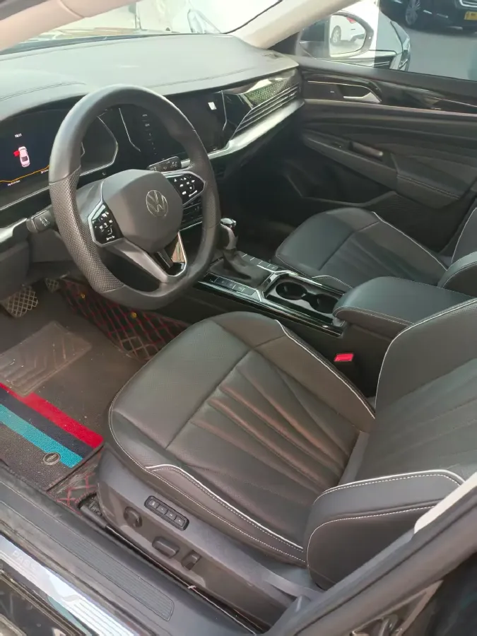 2024 Volkswagen Passat 2.0T 186HP L4 7DCT,autocango,china used car exporter,china ev exporter,chinese used car exporter,chinese used ev exporter