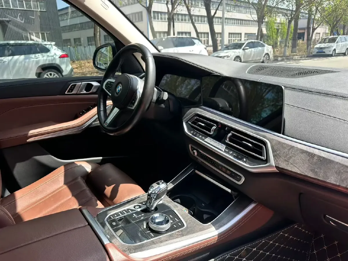 2021 BMW X5 2.0T 265HP L4 8AT,autocango,china used car exporter,china ev exporter,chinese used car exporter,chinese used ev exporter