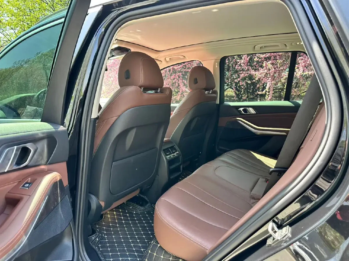 2021 BMW X5 2.0T 265HP L4 8AT,autocango,china used car exporter,china ev exporter,chinese used car exporter,chinese used ev exporter
