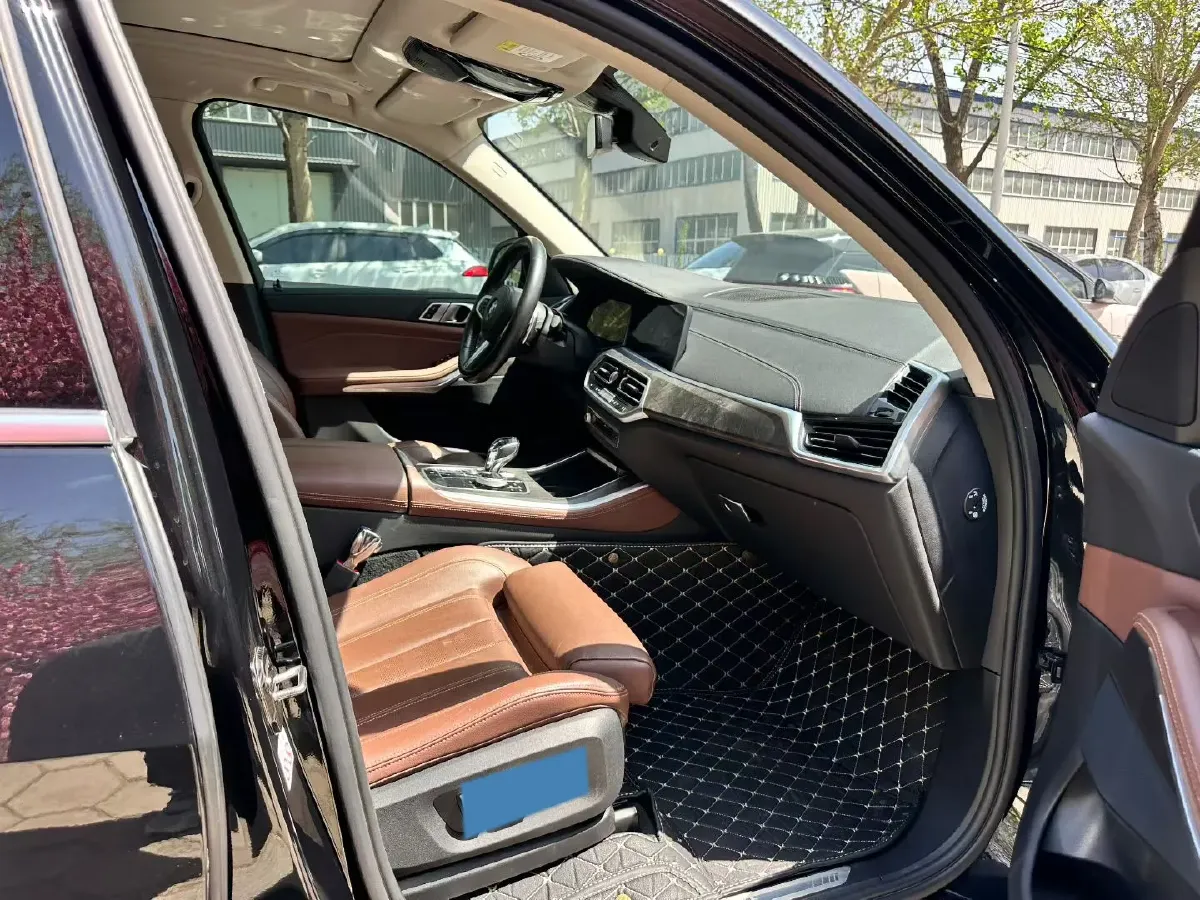 2021 BMW X5 2.0T 265HP L4 8AT,autocango,china used car exporter,china ev exporter,chinese used car exporter,chinese used ev exporter