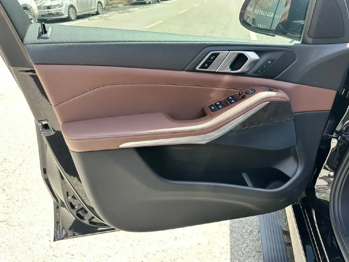 2021 BMW X5 2.0T 265HP L4 8AT,autocango,china used car exporter,china ev exporter,chinese used car exporter,chinese used ev exporter