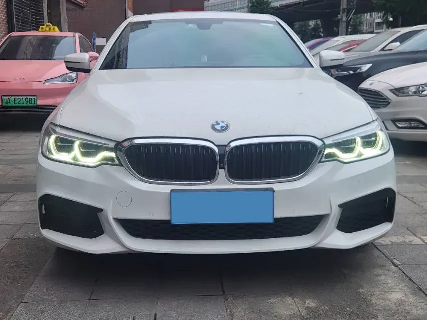 2020 BMW 5 Series 2.0T 252HP L4 8AT,autocango,china used car exporter,china ev exporter,chinese used car exporter,chinese used ev exporter