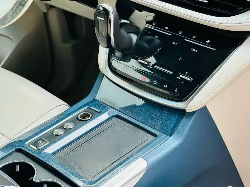 2020 Buick GL8 2.0T 237HP L4 9AT,autocango,china used car exporter,china ev exporter,chinese used car exporter,chinese used ev exporter