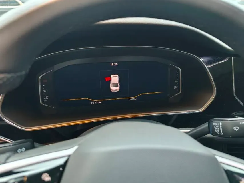 2024 Volkswagen Passat 2.0T 220HP L4 7DCT,autocango,china used car exporter,china ev exporter,chinese used car exporter,chinese used ev exporter