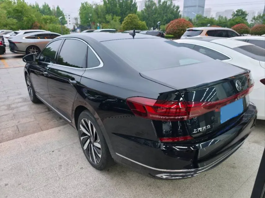 2024 Volkswagen Passat 2.0T 220HP L4 7DCT,autocango,china used car exporter,china ev exporter,chinese used car exporter,chinese used ev exporter
