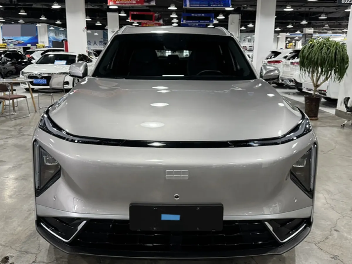 2025 Geely Galaxy L7 1.5L 112HP L4 1DHT PHEV 18.4KWH,autocango,china used car exporter,china ev exporter,chinese used car exporter,chinese used ev exporter