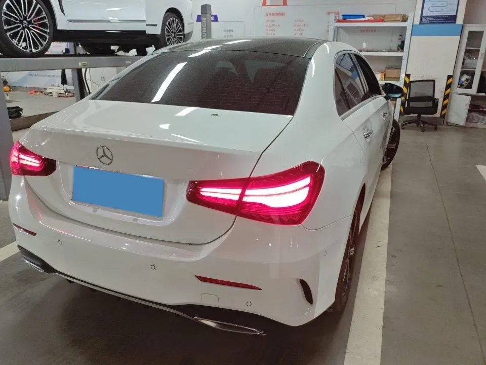 2025 Mercedes-Benz A Class 1.3T 163HP L4 7DCT,autocango,china used car exporter,china ev exporter,chinese used car exporter,chinese used ev exporter