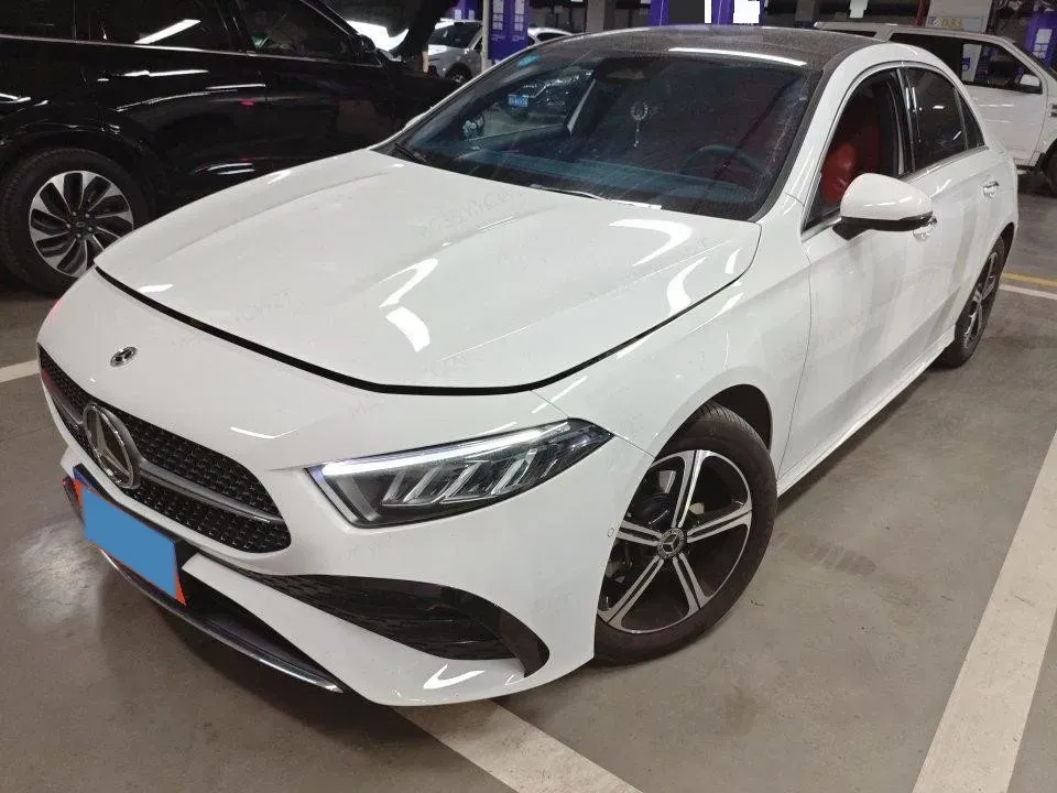2025 Mercedes-Benz A Class 1.3T 163HP L4 7DCT,autocango,china used car exporter,china ev exporter,chinese used car exporter,chinese used ev exporter