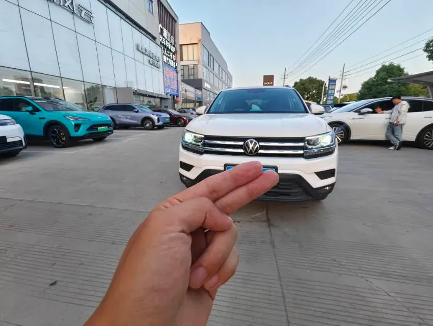 2022 Volkswagen Tharu 1.4T 150HP L4 7DCT,autocango,china used car exporter,china ev exporter,chinese used car exporter,chinese used ev exporter