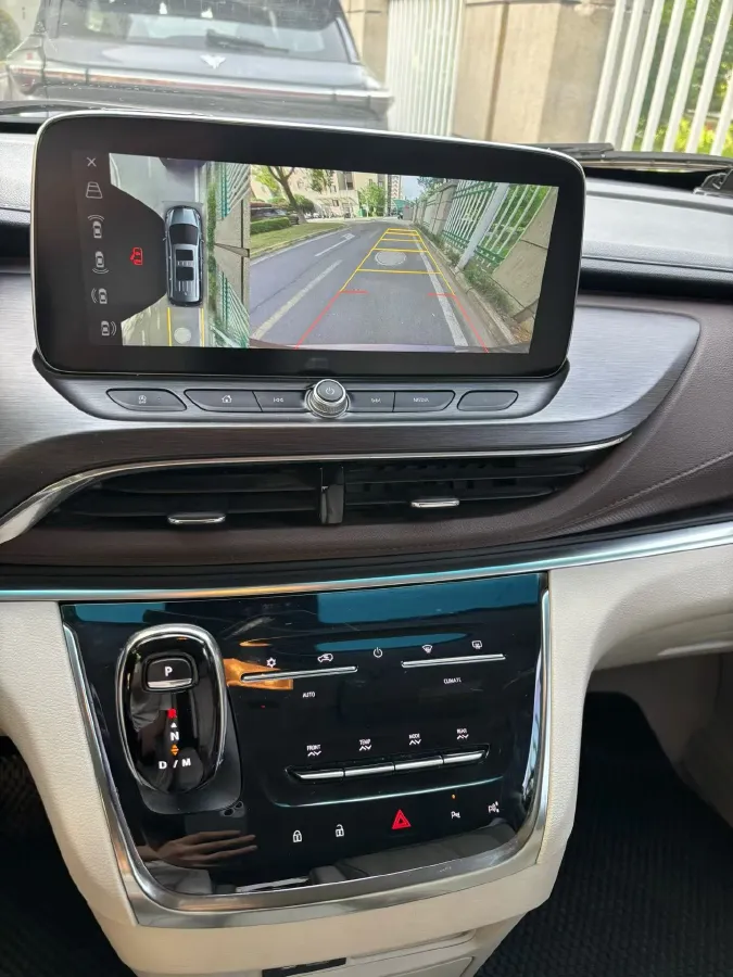 2022 Buick GL8 2.0T 237HP L4 9AT,autocango,china used car exporter,china ev exporter,chinese used car exporter,chinese used ev exporter