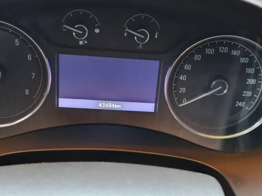 2021 Buick Larcosse 2.0T 237HP L4 9AT,autocango,china used car exporter,china ev exporter,chinese used car exporter,chinese used ev exporter