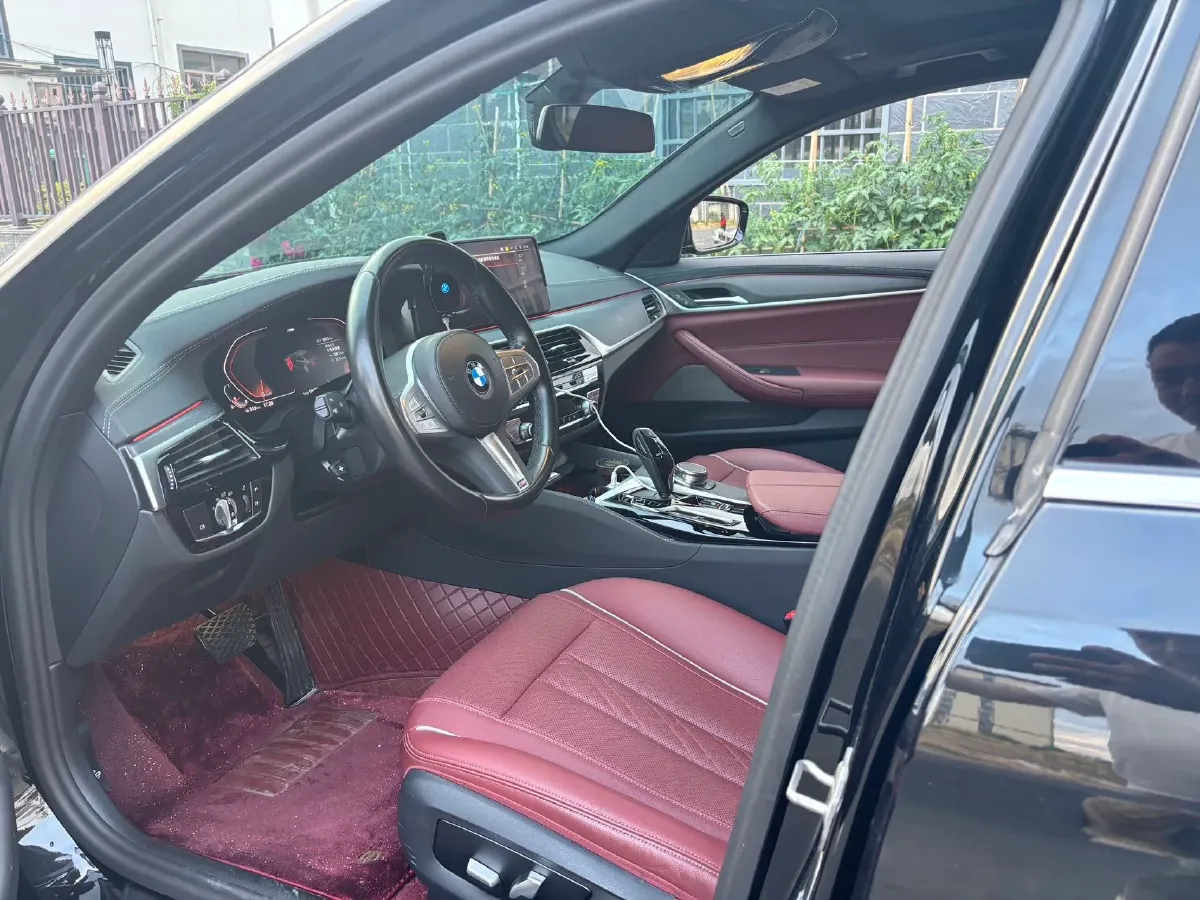 2023 BMW 5 Series 2.0T 245HP L4 8AT,autocango,china used car exporter,china ev exporter,chinese used car exporter,chinese used ev exporter