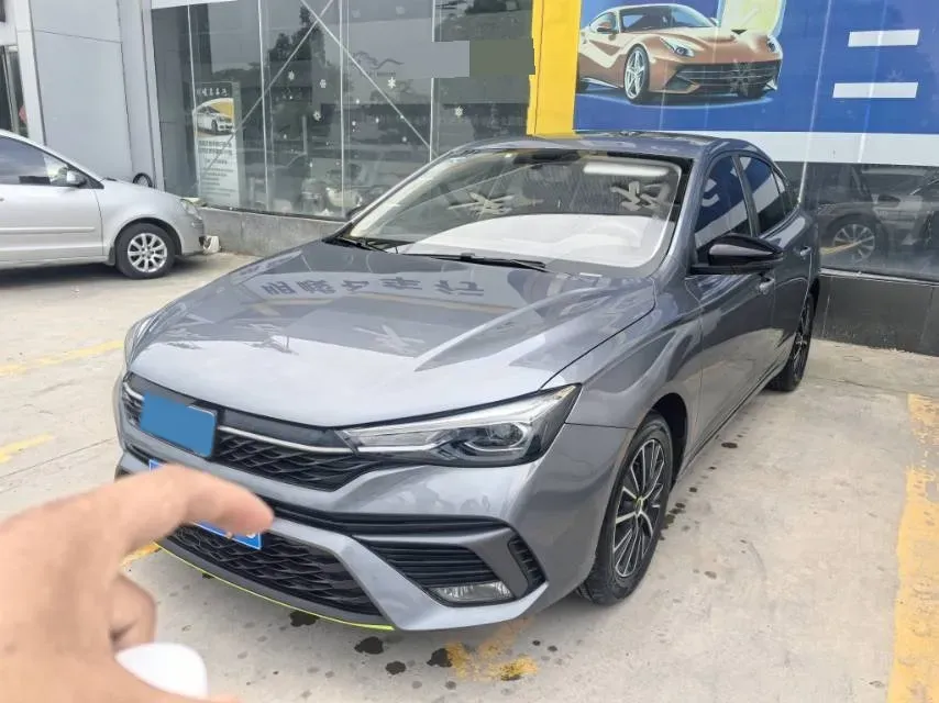 2021 Roewe i5 1.5L 120HP L4 CVT,autocango,china used car exporter,china ev exporter,chinese used car exporter,chinese used ev exporter