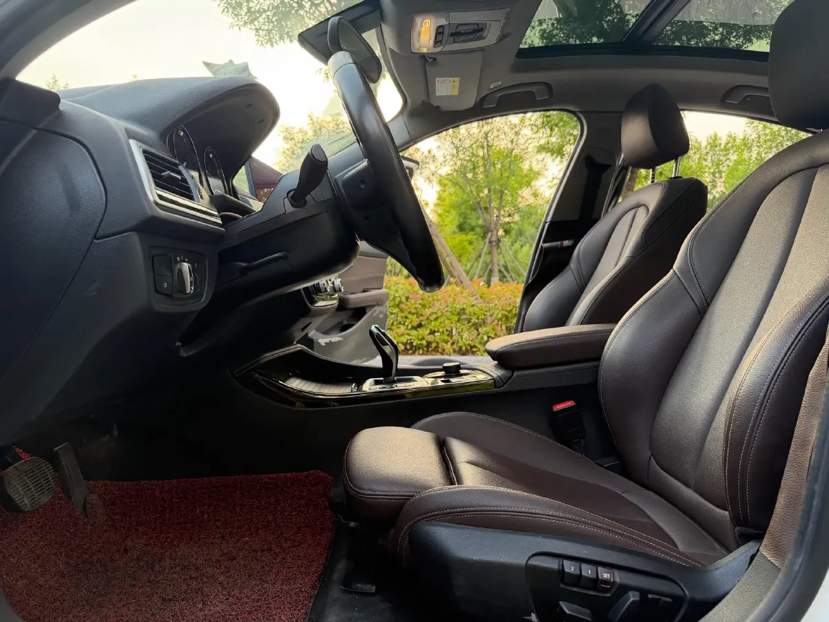 2020 BMW 1 Series 1.5T 140HP L3 7DCT,autocango,china used car exporter,china ev exporter,chinese used car exporter,chinese used ev exporter